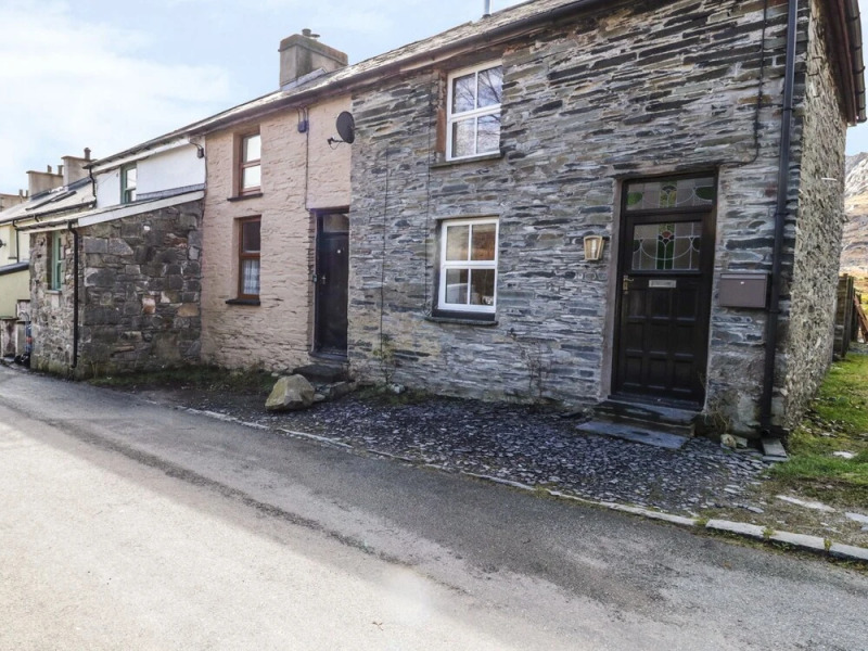 19 Cwmorthin Road