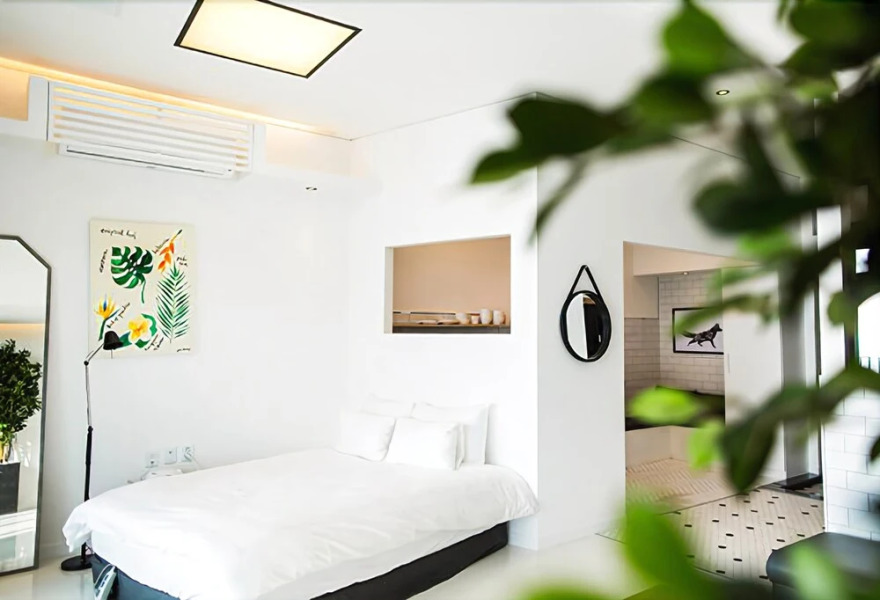 Uljin French Paper Pension