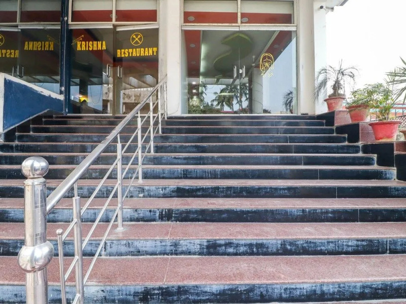 OYO 35441 Hotel Ravi Vinay