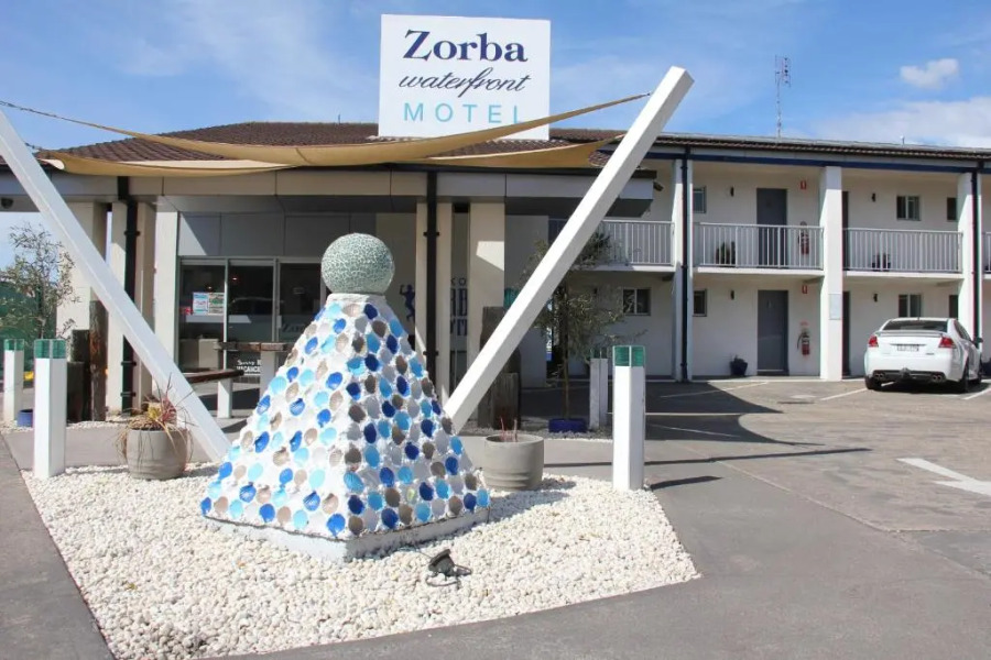 Zorba Motel
