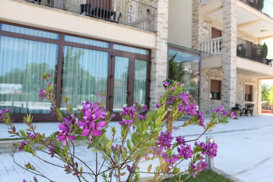 Halanus Hotel And Resort