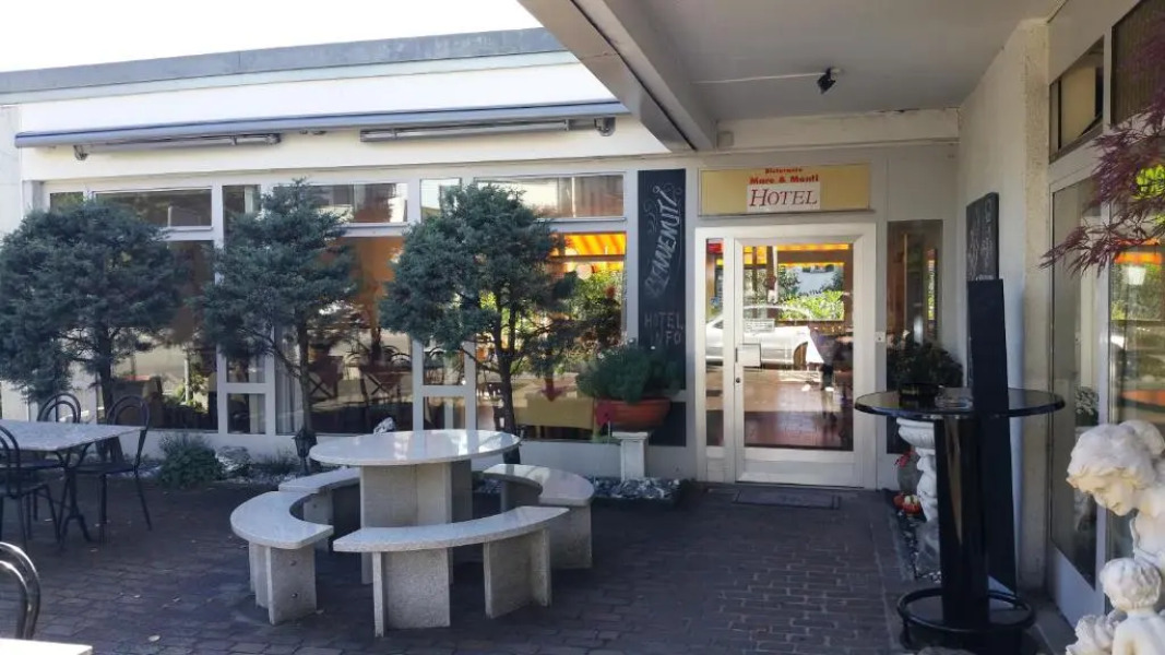 Hotel Restaurant Pizzeria Mare & Monti