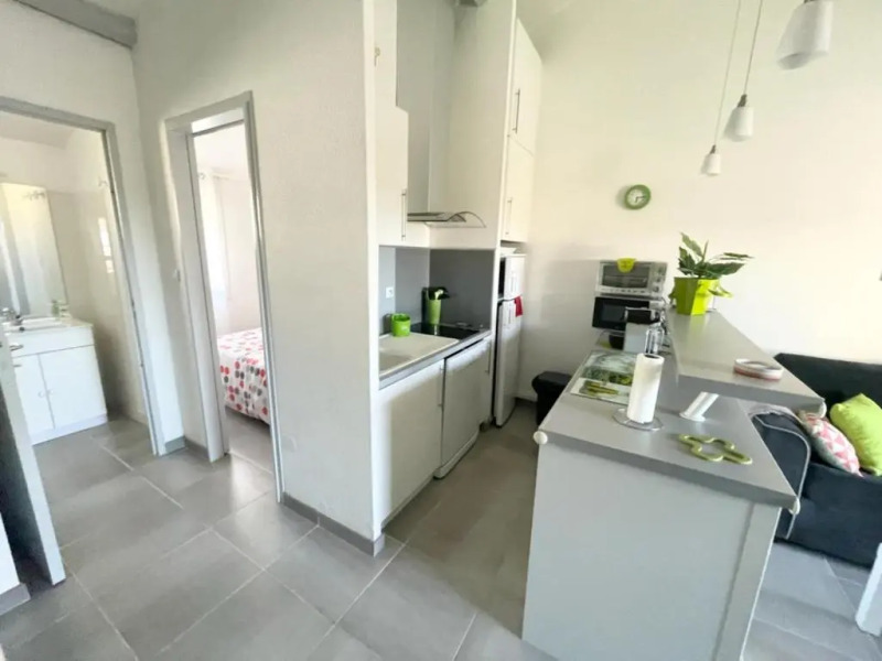 Bel appartement à 300 mètres de la plage +parking