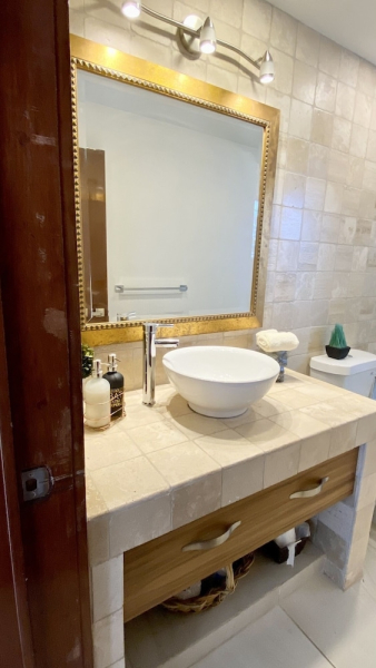 Large Ajijic 2 Bedroom Retreat With Modern Amenities & Centrally Located