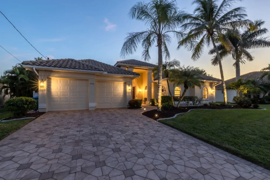 Villa Salty Shoreline - Roelens Vacations