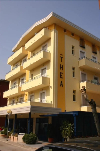 Hotel Thea
