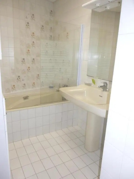 SANARY - Zone piétonne - GARAGE - CLIM - 2 chambres 4 à 6 personnes - WIFI