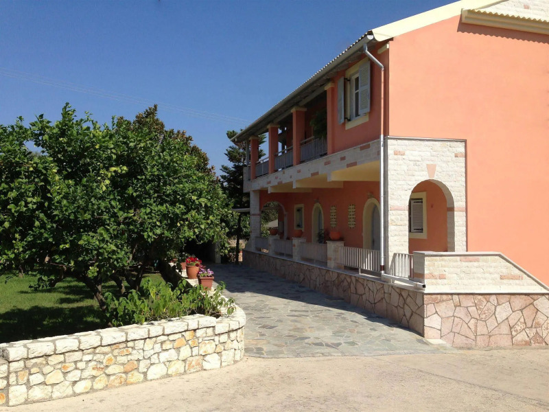 Mathraki Resort
