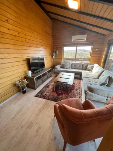 Large luxury Cabin On The Golden Circle Next To Kerið The Crater.