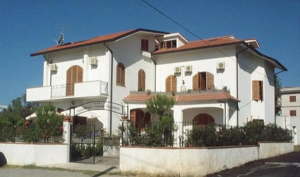 Residence Gnura Momma