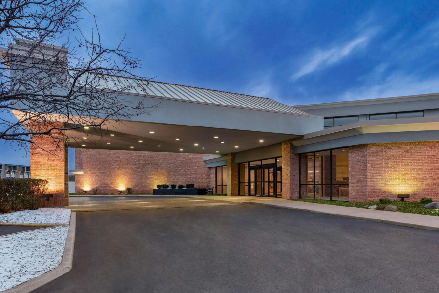 Radisson Hotel Milwaukee Airport
