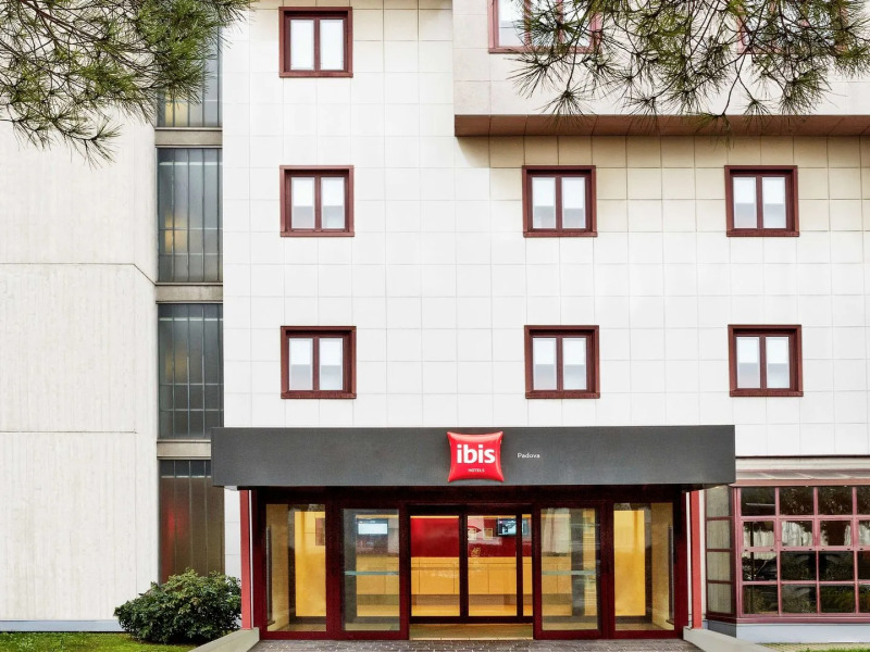 DC Hotel international