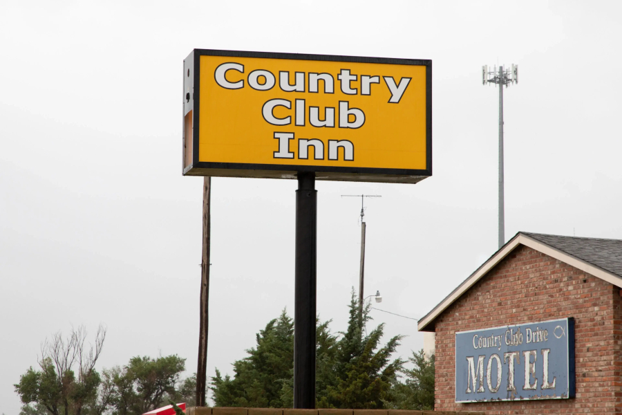 Country Club Inn