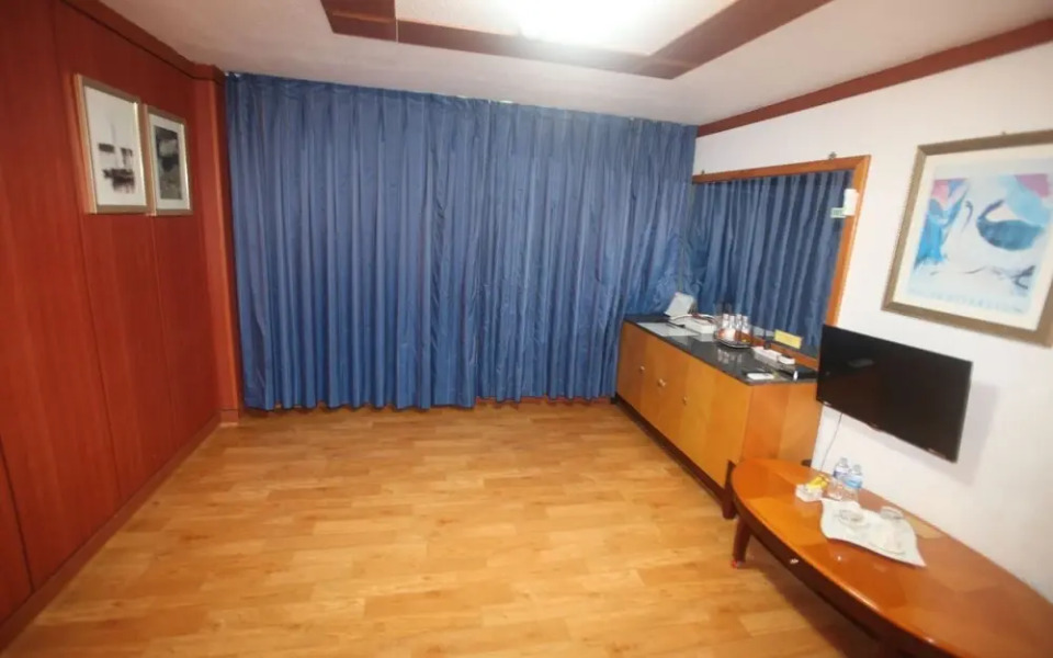 Uljin Baekam Springs Hotel