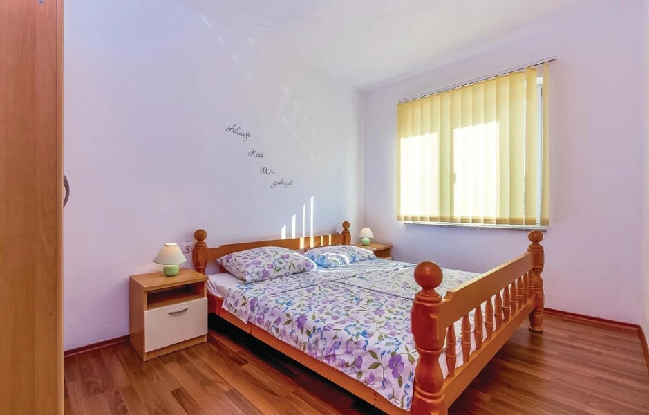 Beautiful Home in Dobrinj With Wifi and 2 Bedrooms