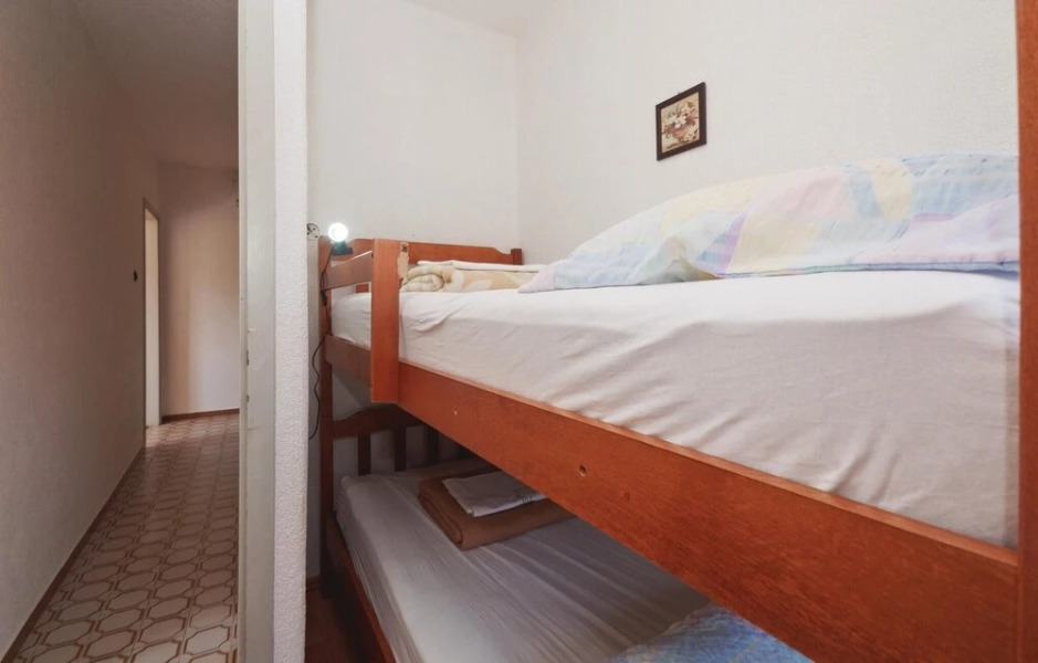 Stunning Home in Cesarica With Wifi and 3 Bedrooms