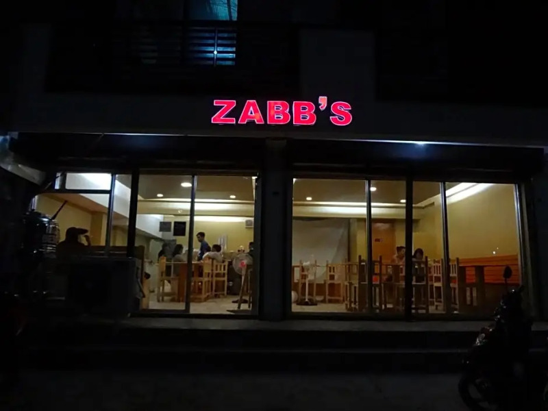 Summerhayes Lodge Room1