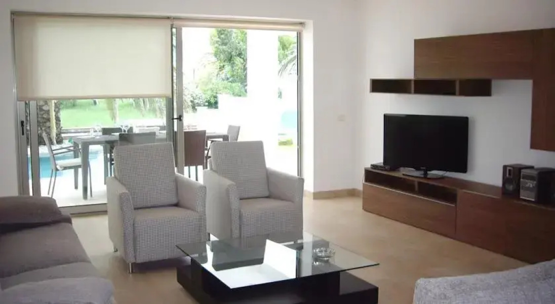 Apart-Rent Villa Tordera 26