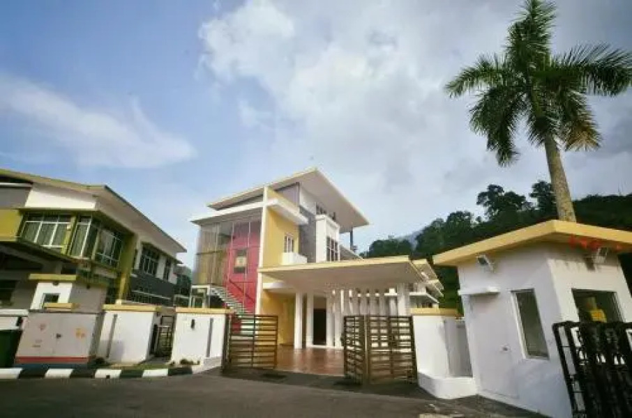 Rafflesia Villa Rainforest Sanctuary 5 Rooms 18 Pax