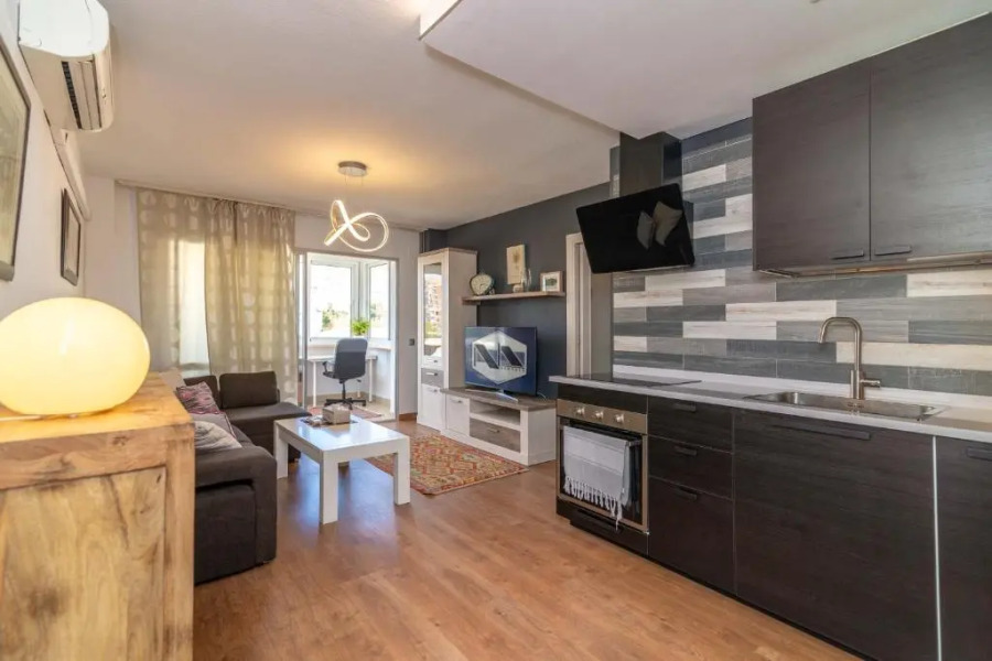 N&A Myramar 1BDR Recently Renovated Penthouse