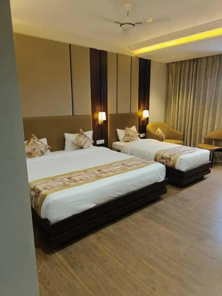 Hotel Raghukul Grand