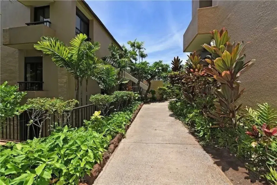 Kaanapali Royal #E302 - 2 Br Condo