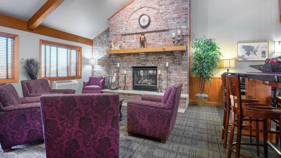 Cobblestone Hotel & Suties - Baldwin