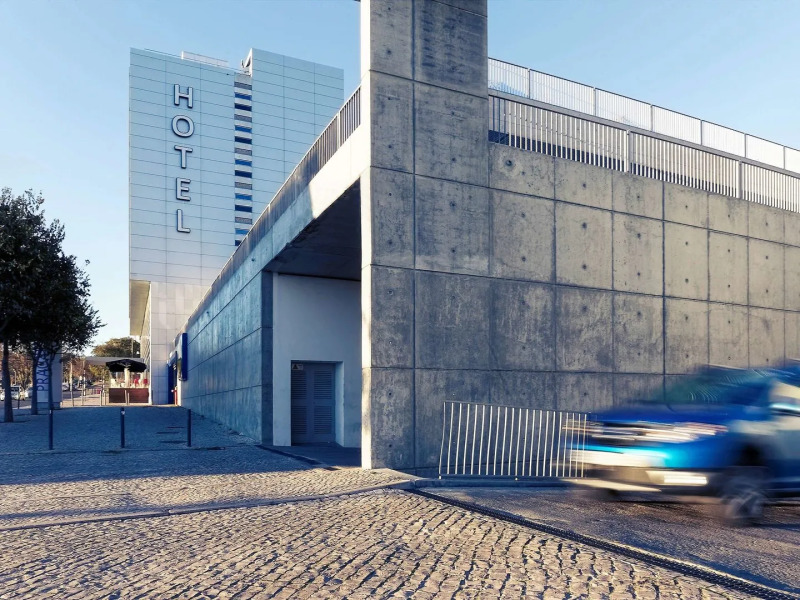 Mercure Lisboa Almada