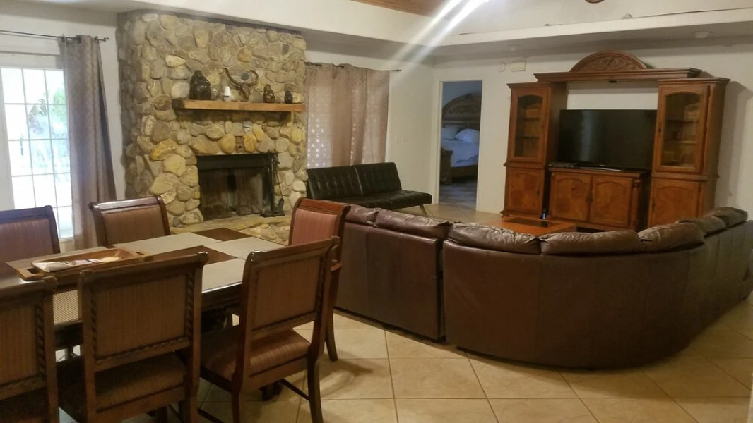 Beautiful Vacation Home CBC FARMS