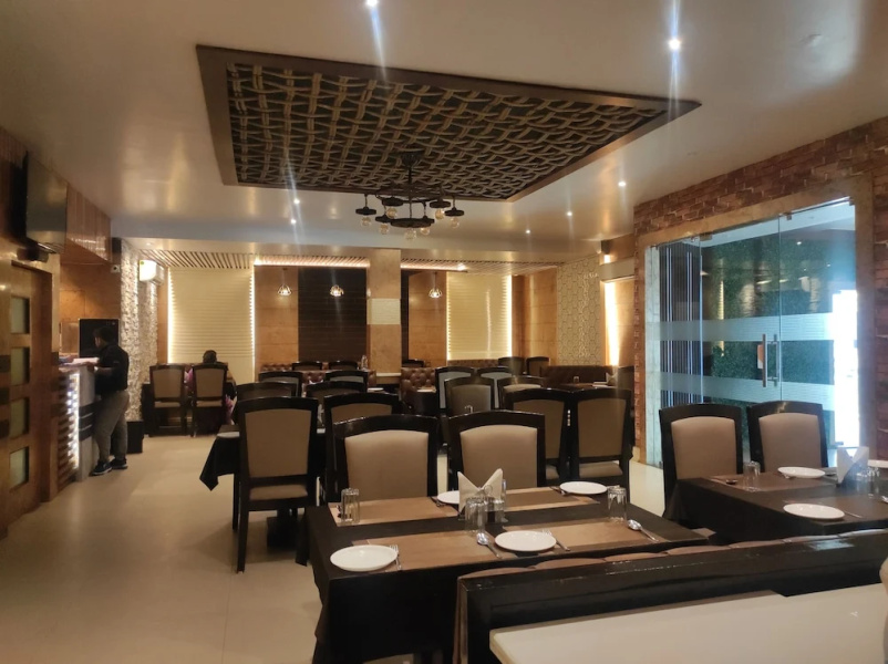 Hotel Relax - Nagaon
