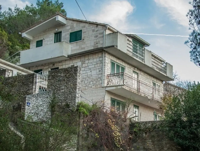 Hajdi - With Large Terrace - A1