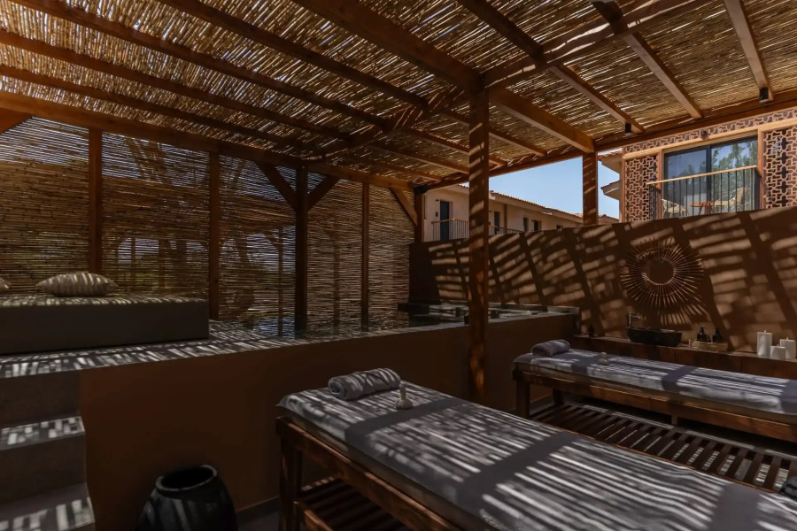 Eleonas Hotel Aparts