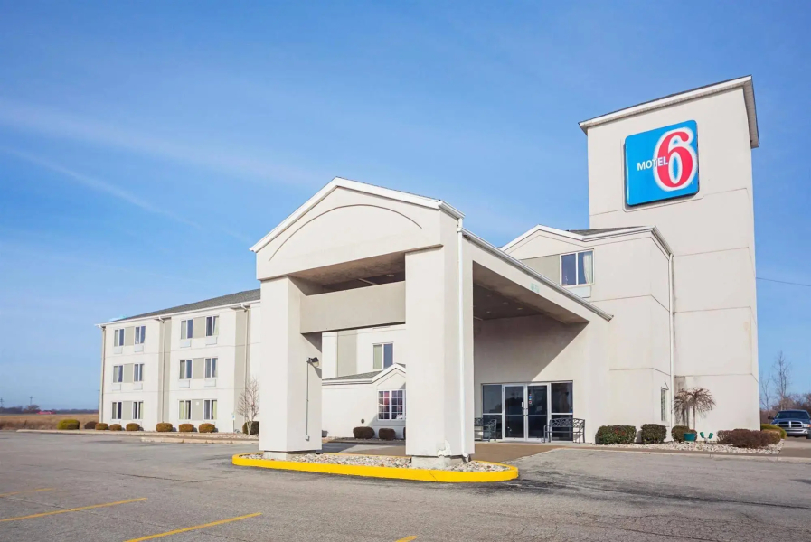 OYO Hotel Markle IN I-69