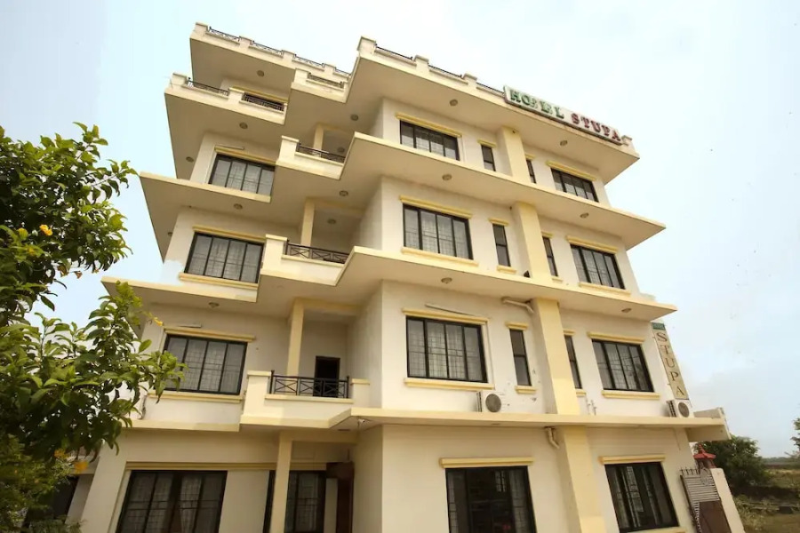 OYO 490 Hotel Royal Stupa