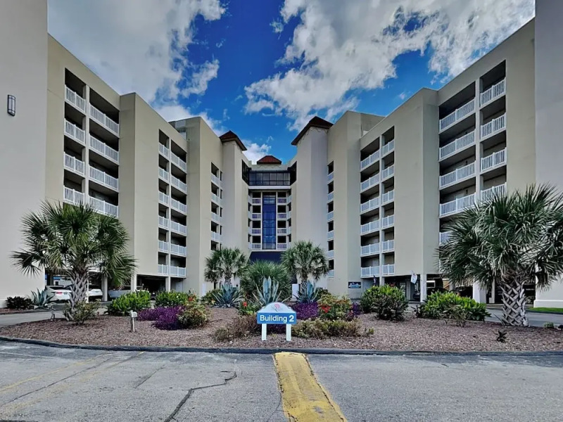 St. Regis by Carolina Retreats