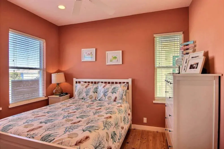 Vw57-ruby Redbird Roost