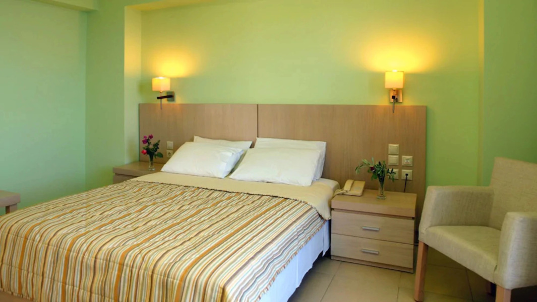 Skiathos Club Hotel Suites