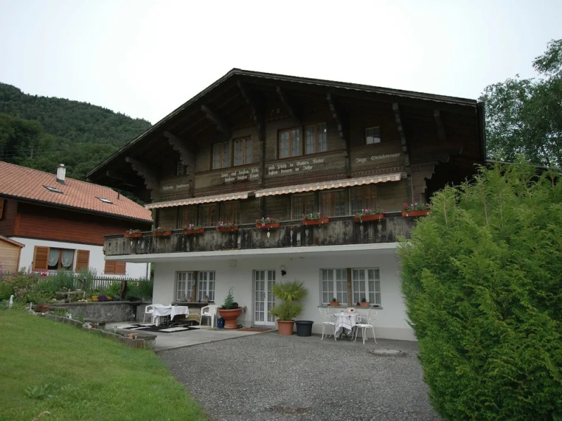 Pristine Home in a Charming Village, Large Grassy Sunbathing Area, View of the Mönch and Jungfrau