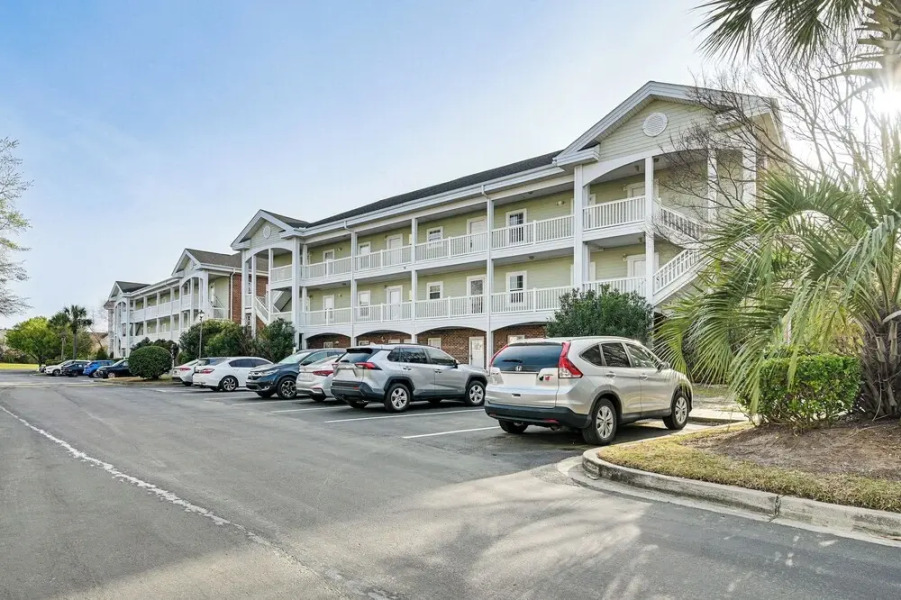6 Mi to Myrtle Beach Hot Spots: Cozy Condo!