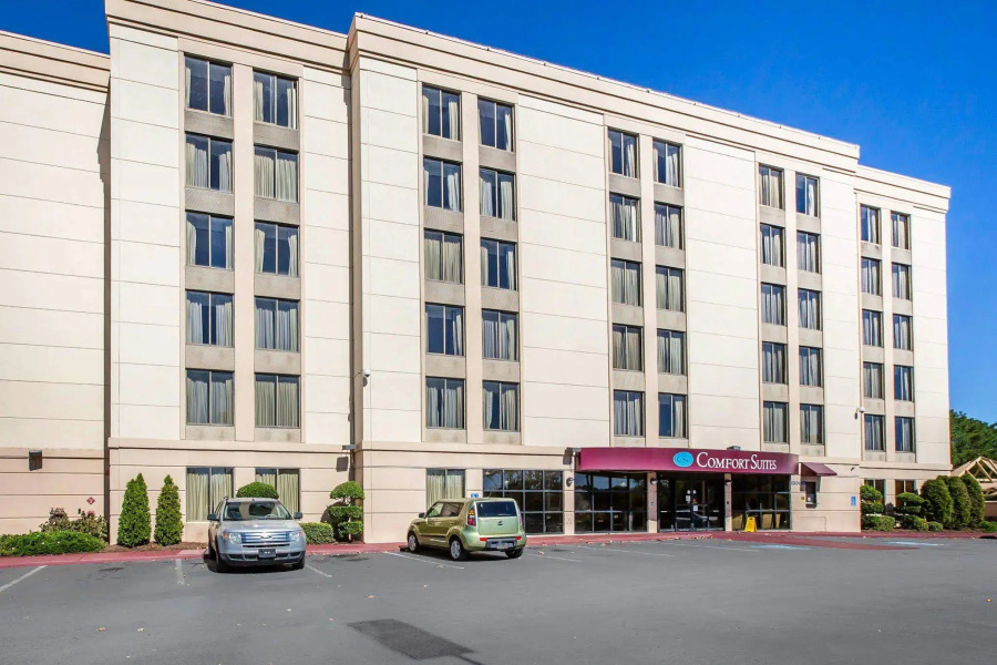 Holiday Inn Express & Suites Atlanta - Tucker Northlake by IHG