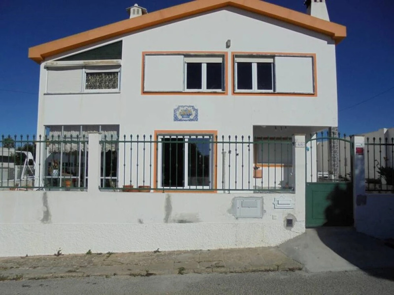 Apartment With 2 Bedrooms in A dos Cunhados, With Enclosed Garden and