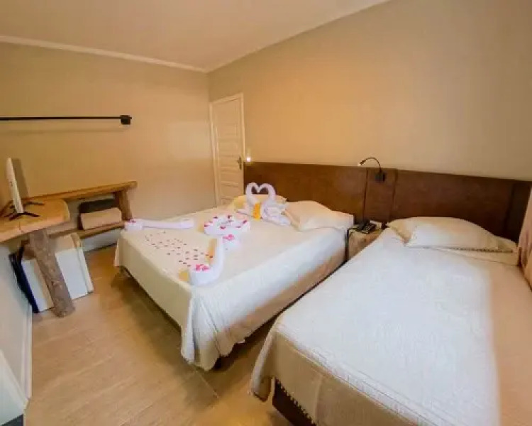 Leaves Club, Poços de Caldas, Brazil