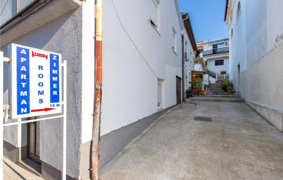 Awesome Apartment in Sveti Juraj With Wifi