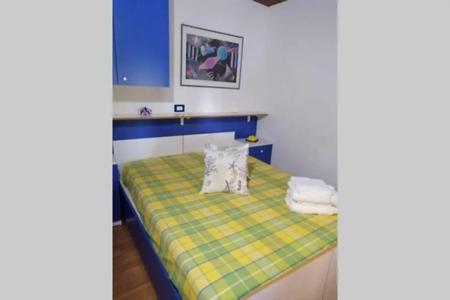 Casa vacanze a 50 mt dal mare con ampio giardino e parcheggio privato