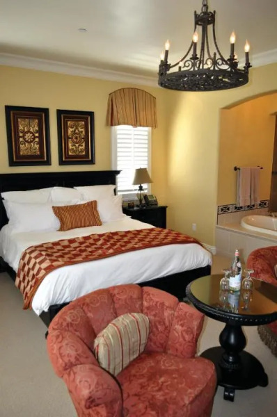 The Villa at Arden Hills