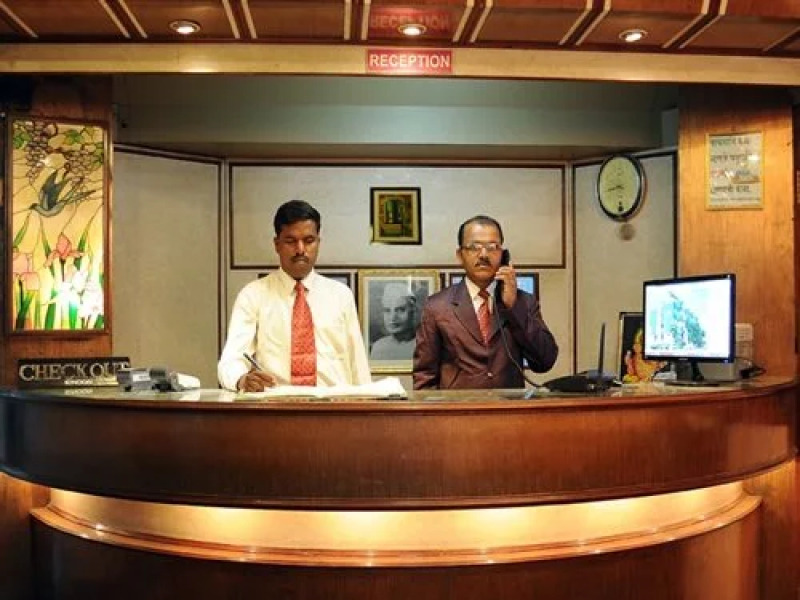 Hotel Radhika Palace