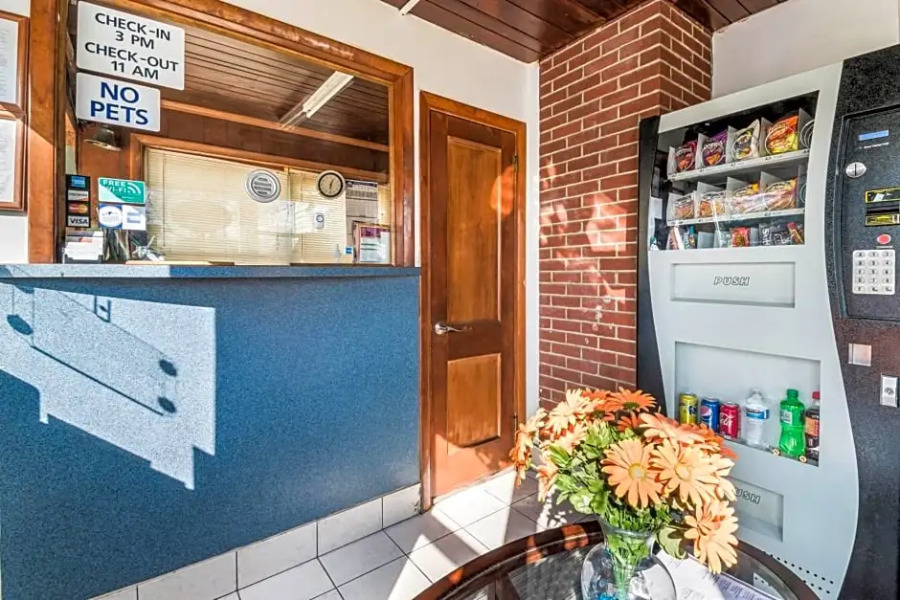 Cottage Inn - Grantville