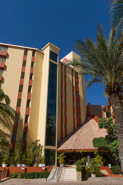 Luna Palace Hotel and Suites