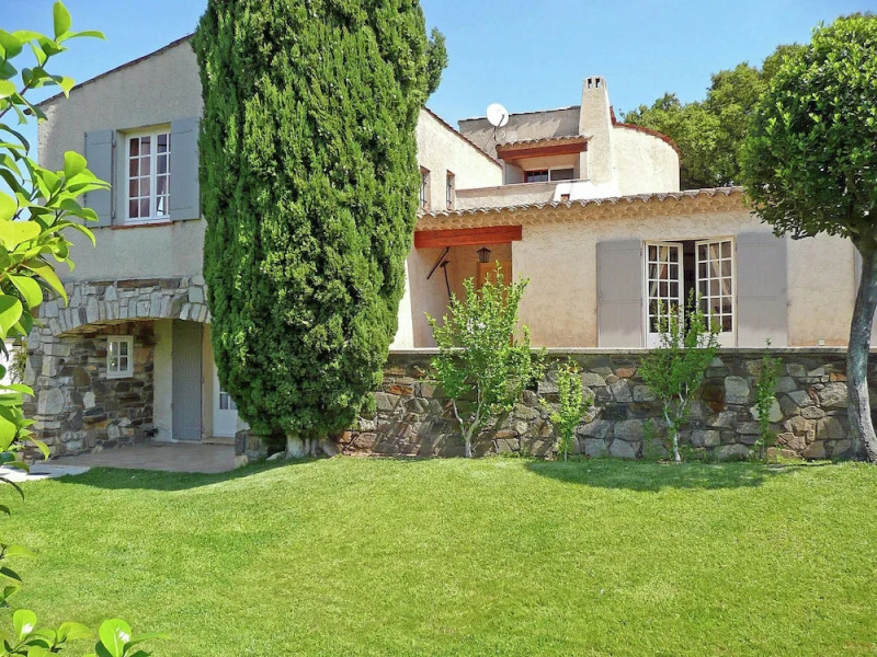 Characteristic Villa a Short Distance From Sainte-maxime and Saint-tropez
