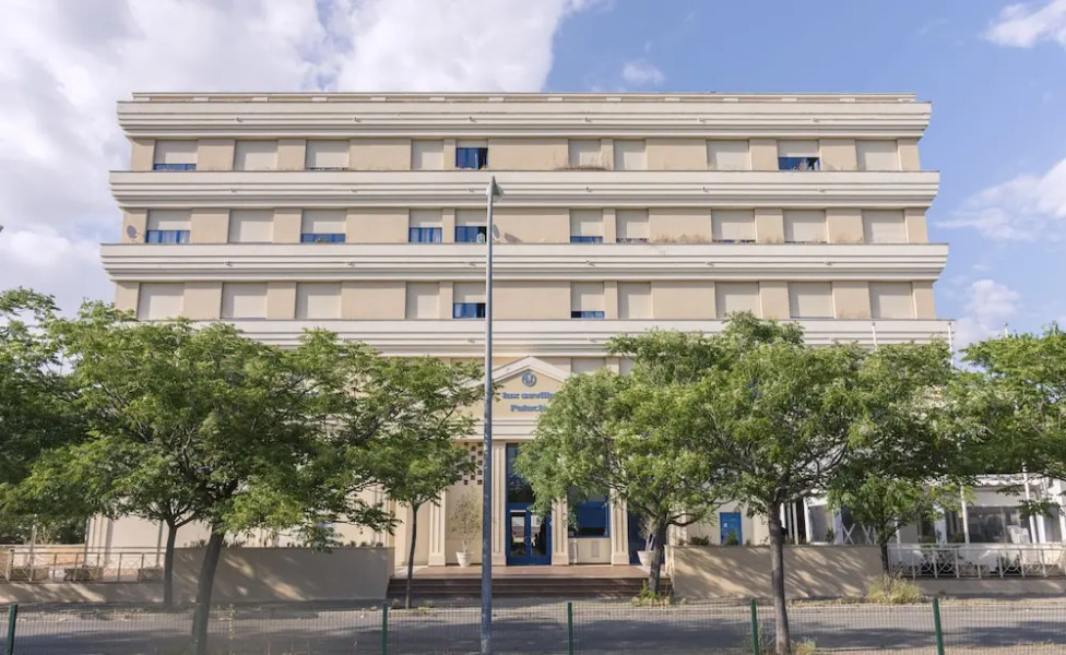 Estudio con parking y piscina en Fibes